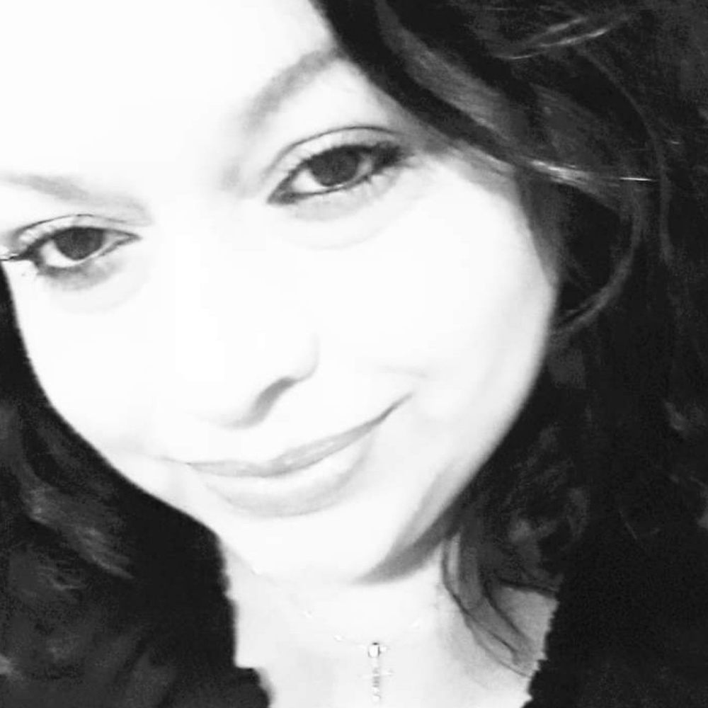 Meet your Posher, Leticia